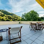 Corfu Stinados شقة